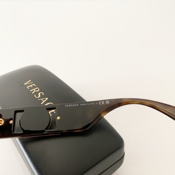NWT Versace Sunglasses - Picture 5 of 6